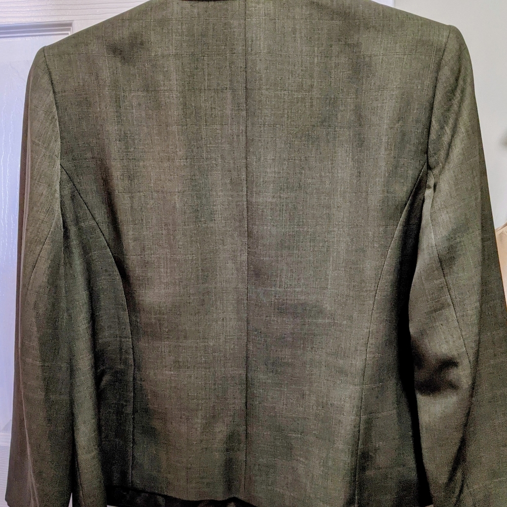 Blazer - Picture 2 of 3